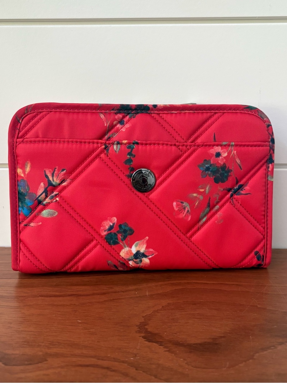 Lug Zeppelin 2 Quilted Wallet Bouquet Red Floral RFID Protection NWOT